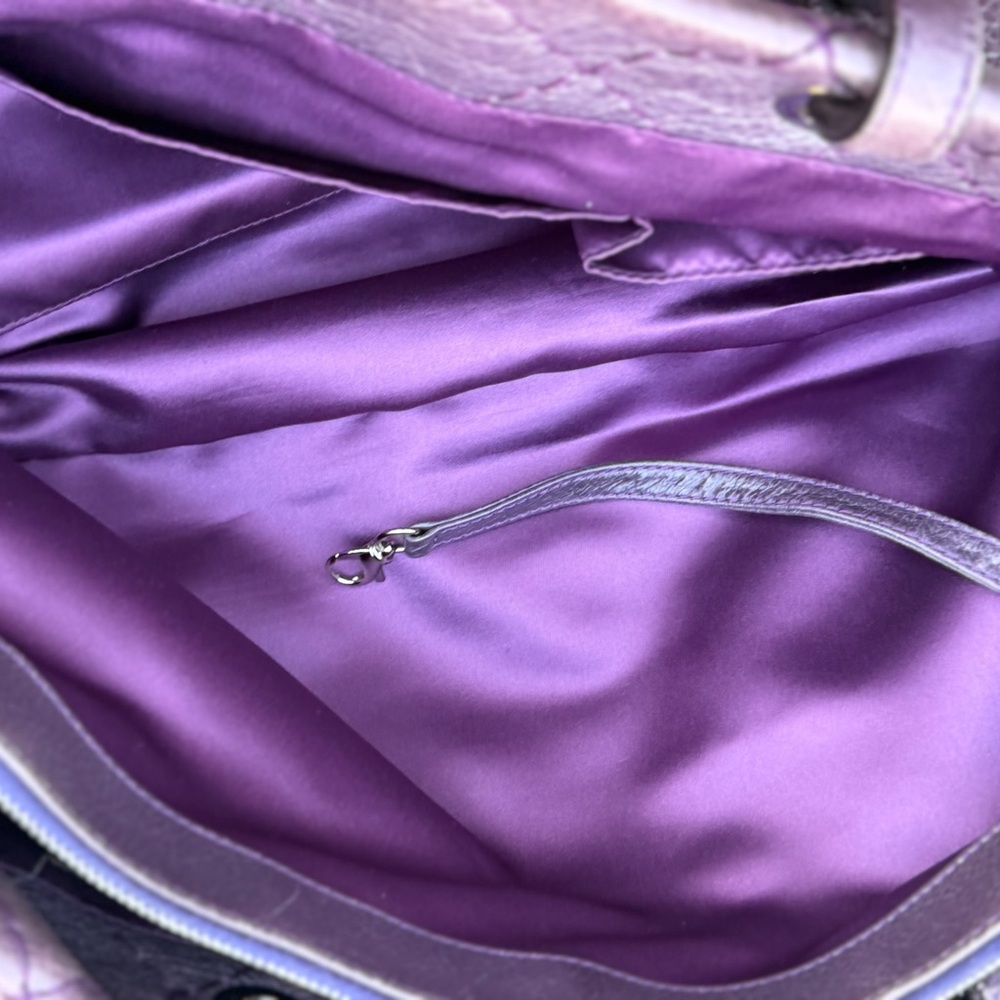 CHANEL On The Road Tote Shoulder Bag Purple Glazed
Leather Silver Hardware WOW! - Picture 13 of 14